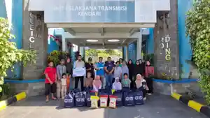 UPT-PLN-Kendari-Bagikan-Paket-Sembako-ke-Warga-Tobuuha-Agenda-Rutin-Ramadan.jpg