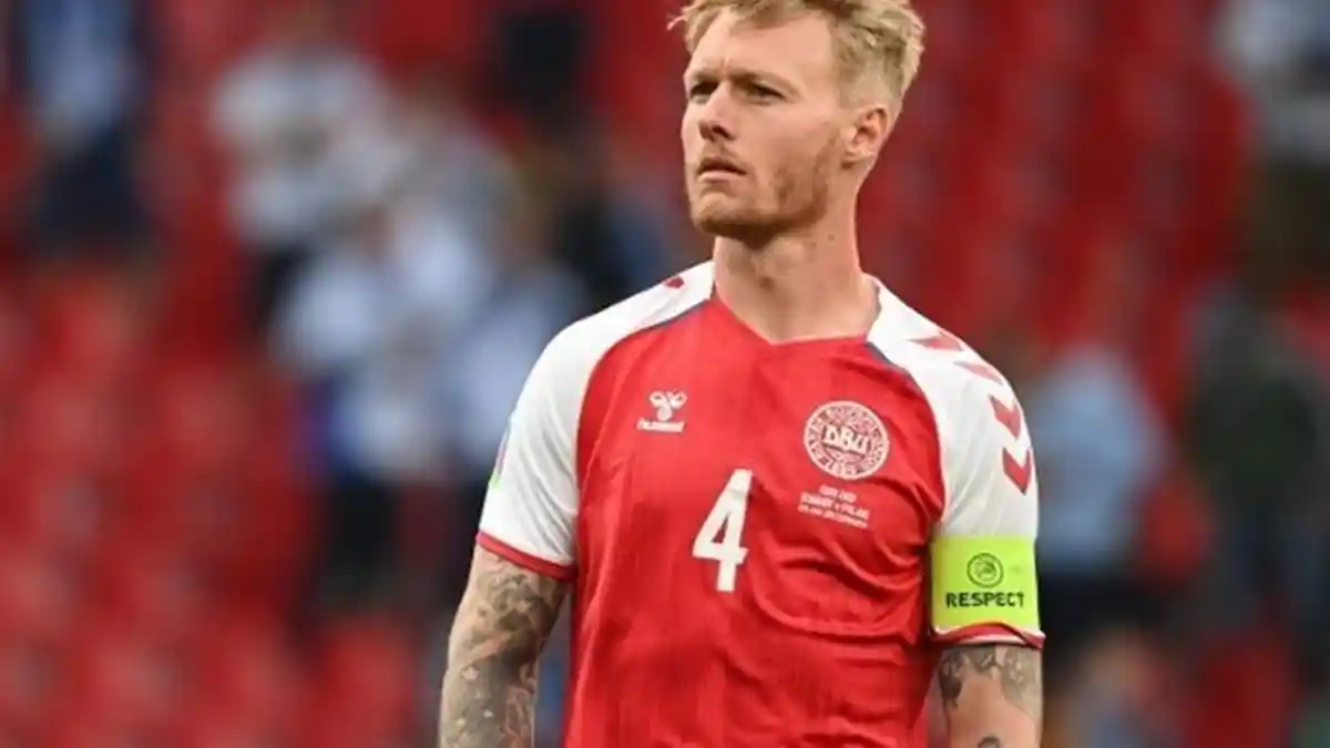 Aksi Heroik Bek AC Milan Ini Tak Berlanjut di Semifinal Euro 2020, Simon Kjaer Jadi Petaka Denmark