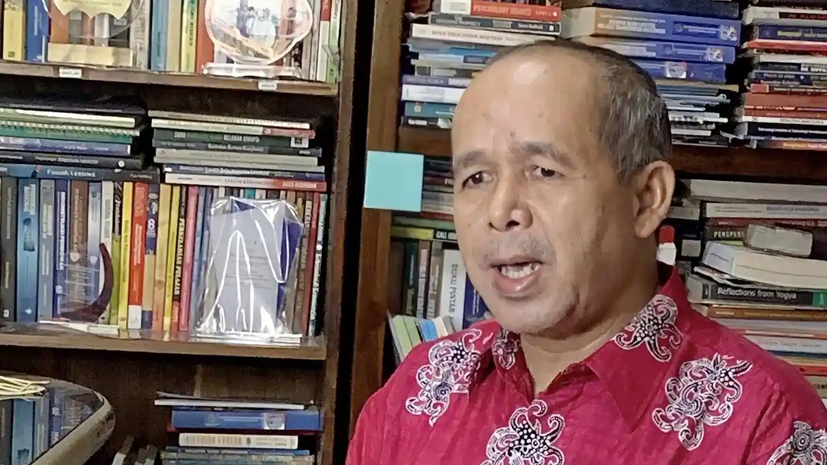 Pengamat: Pembatalan Kenaikan UKT 2024 Hanya Sekadar Redam Kehebohan, Cabut Permendikbud!