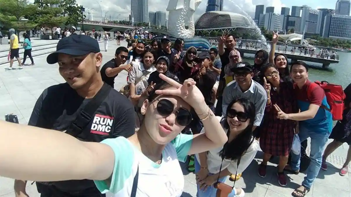 Ayu Ting Ting Liburan ke Singapura, Netizen Malah Merasa Miris dengan Bilqis