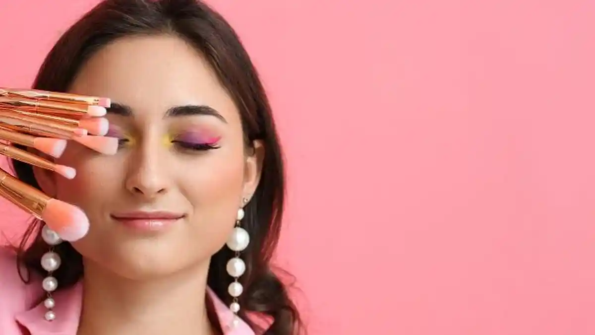 4 Tips Memilih Makeup yang Cocok dengan Perhiasan Berlian, Biar Makin Flawless!