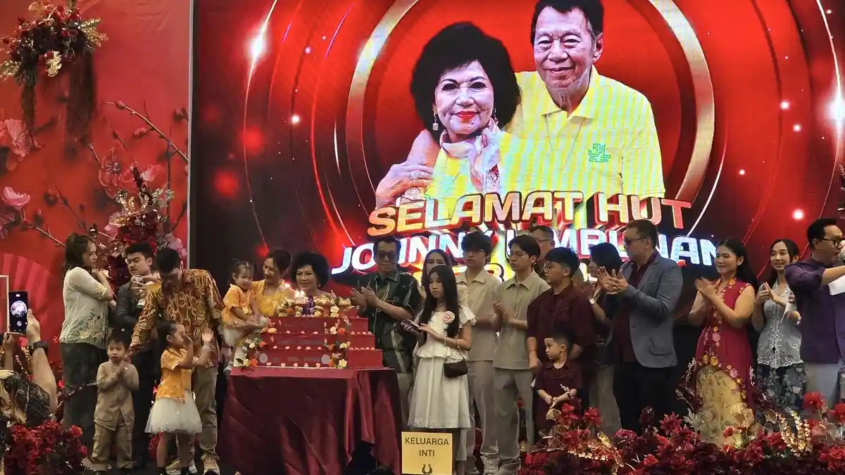 Bos Patrako Motor Abadi dan Hotel Santika Palu Johnny Limbunan Rayakan Ultah ke-78