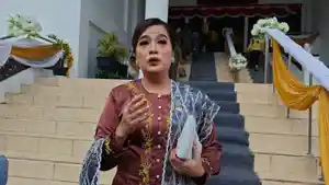 Anggota-Dewan-Perwakilan-Rakyat-Daerah-DPRD-Kota-Banjarbaru-Emi-Lasari-o1.jpg