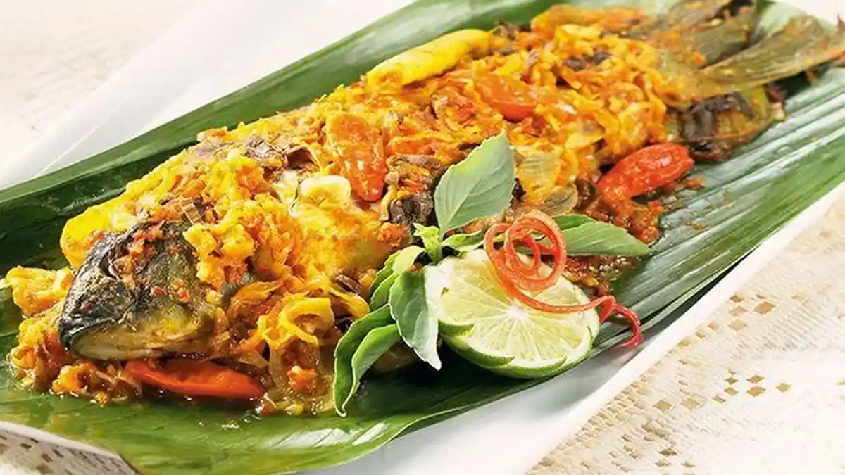 Kuliner Murah Tradisional Warung Pepes Lubang dan Sidat Khas Banjar Patroman