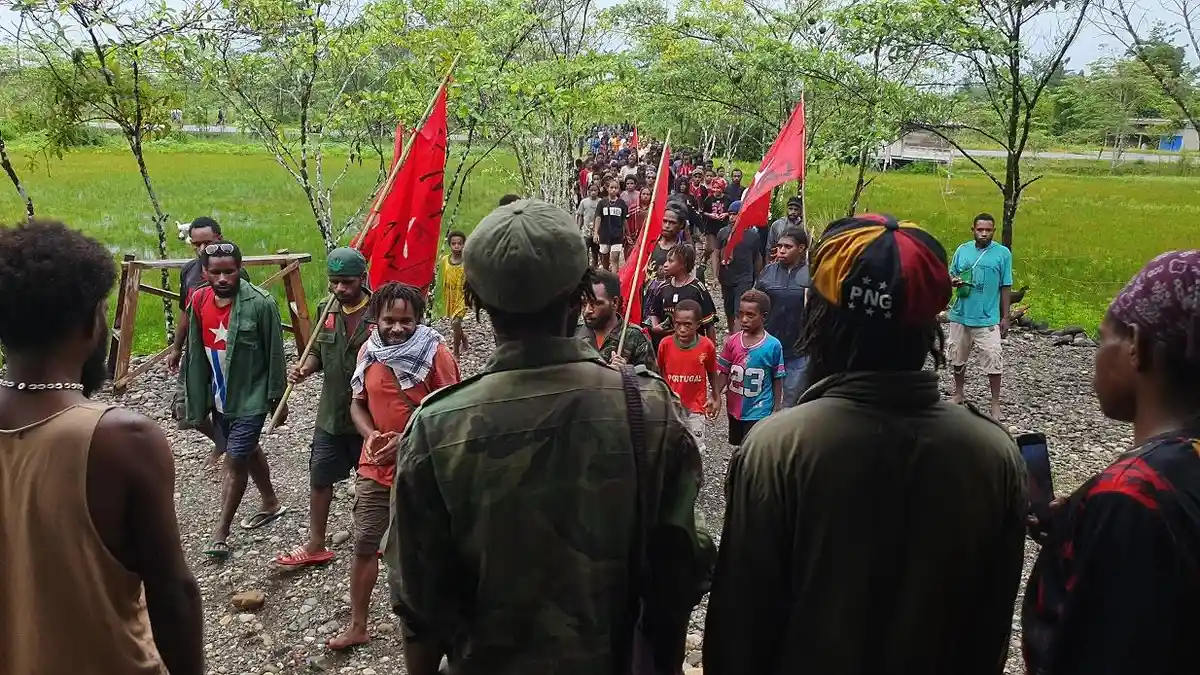 Anggota KNPB Yahukimo Diikat dan Dipukul Hingga Mata Berdarah di Mapolres Sebelum Dibebaskan