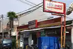 salah-satu-gerai-alfamart-di-jalan-barkah-jakarta-selatan-jumat-1742020.jpg