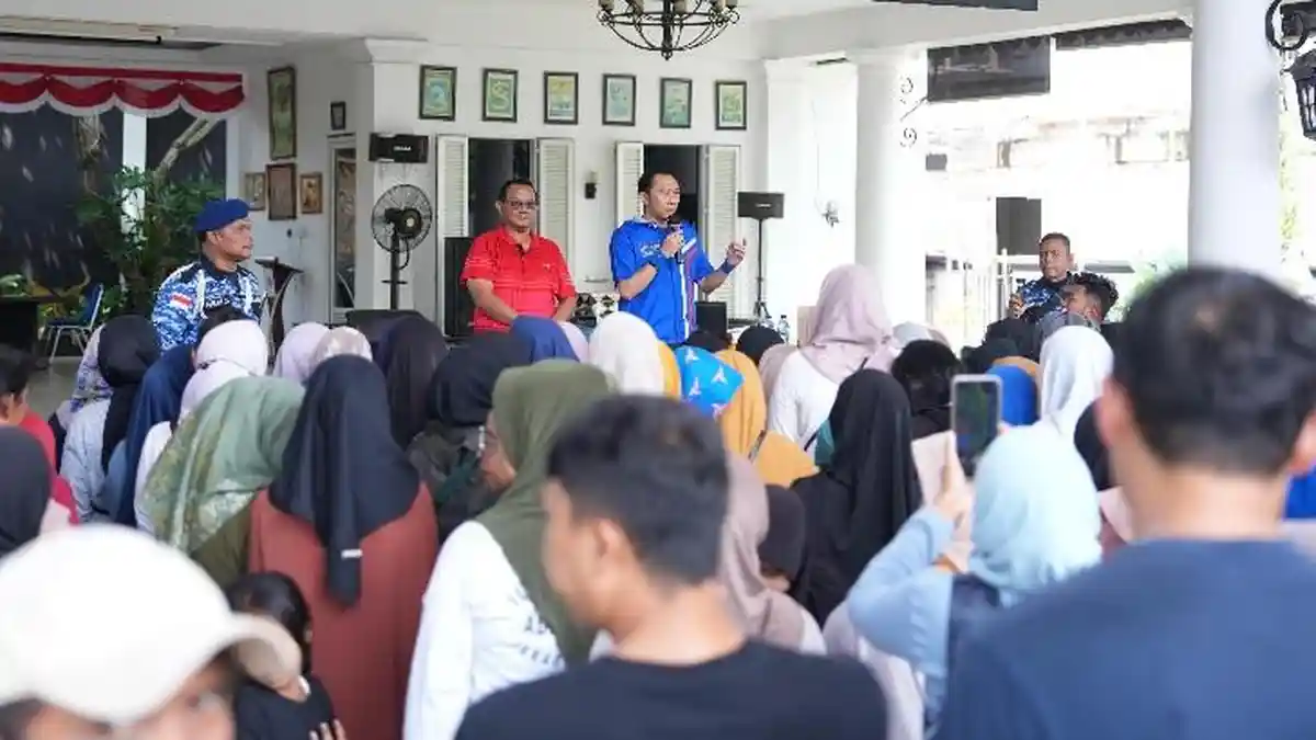 Ratusan Warga Bogor Serbu Bazar Murah di Cikeas, Upaya Ringankan Beban Ekonomi