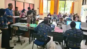 Kantor-disperinaker-Bangkalan-menjadi-tempat-ramah-pencari-kerja.jpg