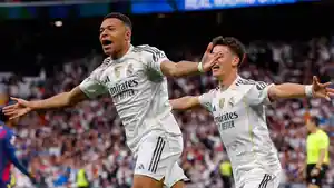 Selebrasi-Kylian-Mbappe-pada-laga-Real-Madrid-vs-Barcelona.jpg