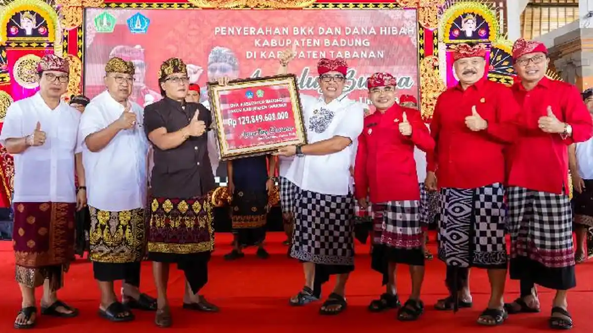 Lanjutkan Program Angelus Buana, Badung Salurkan BKK dan Hibah Rp 232 Miliar Lebih di Tabanan Bali