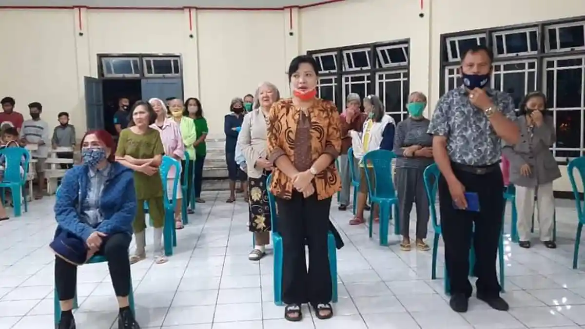 Bupati VAP Sambangi Panti Asuhan Febe