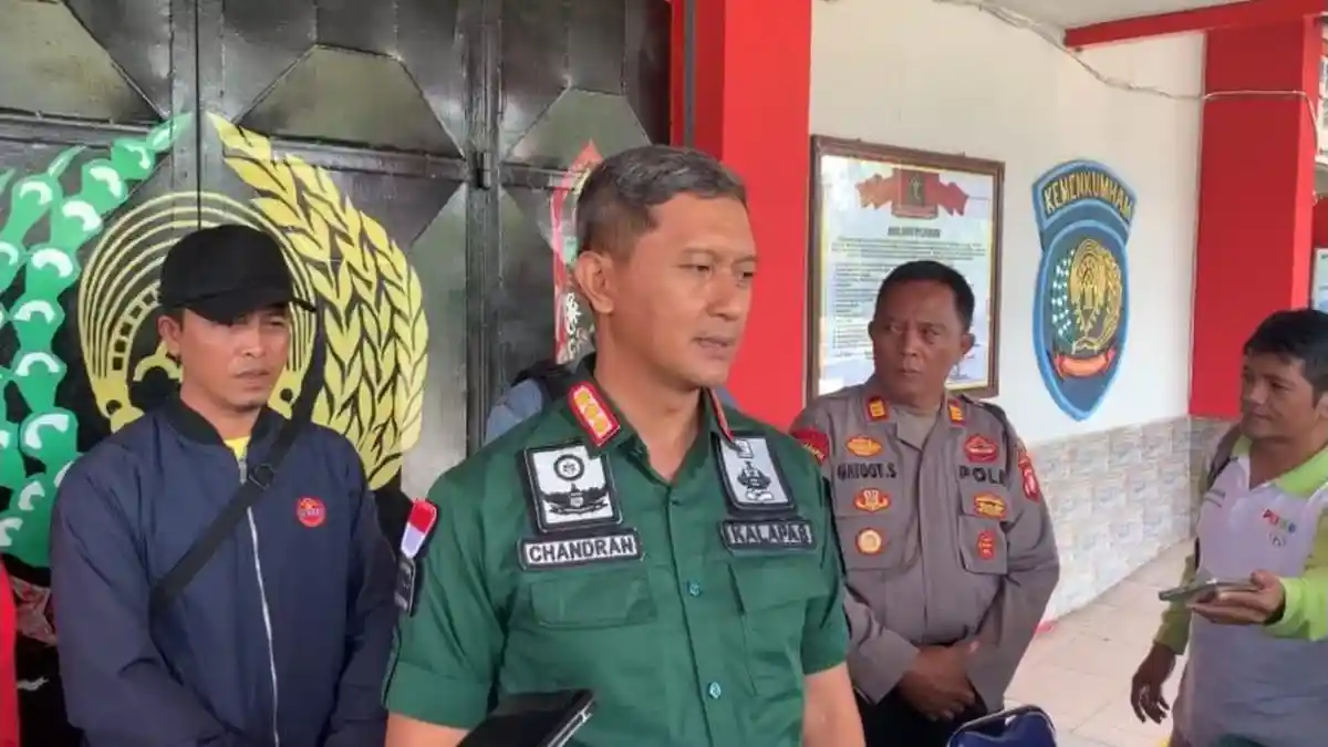 Bengkokkan Teralis dan Panjat Tembok, Begini Kronologi Napi Lapas Palangkaraya Kabur Viral di Medsos