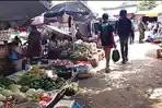 Satu Tahun Memimpin,  Bupati Edi Endi dan Wabup Weng Belum Tata Pasar Rakyat Batu Cermin