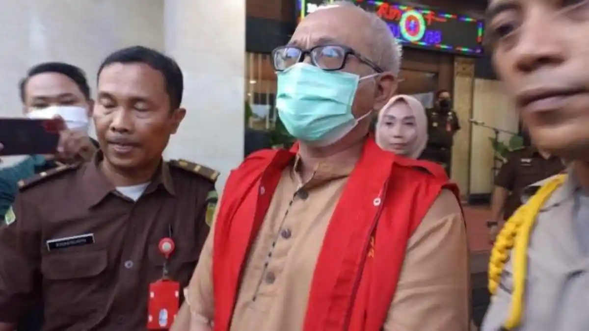 Terima Suap Rp 15 Miliar dari Mafia Tanah, Mantan Kepala BPN Lebak Ditahan