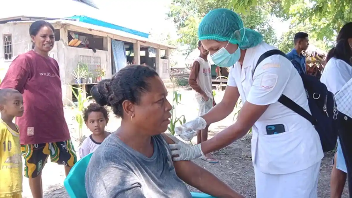 Begini Cara Pemberian Vaksin Dosis II di Desa Suai Kabupaten Malaka