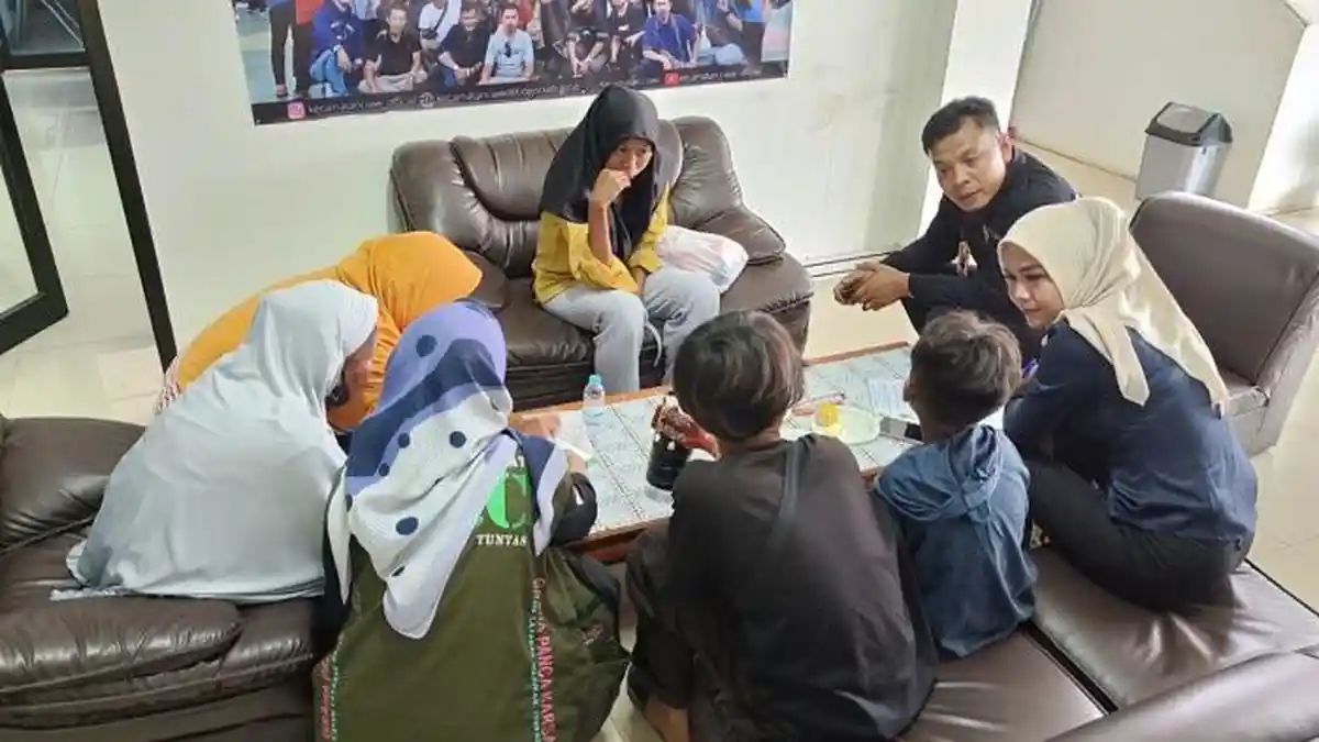 Dinsos Kabupaten Bogor Kejar-kejaran dengan Anak Jalanan dan Pengamen, 4 Orang Diamankan
