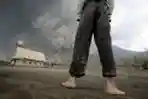 Belasan Tewas Diterjang Awan Panas Gunung Sinabung