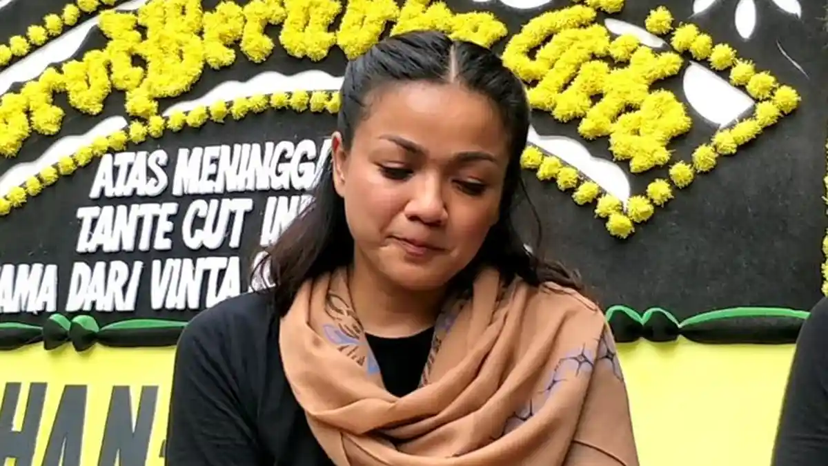 Setelah Artis Cantik Pevita Pearce, Kini Nirina Zubair dan Suaminya Nyatakan Positif Covid-19