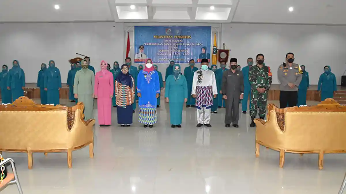 Bupati Erlina Harap TP PKK dan GOW Bersinergi Membantu Pencapaian Program Pemkab Mempawah