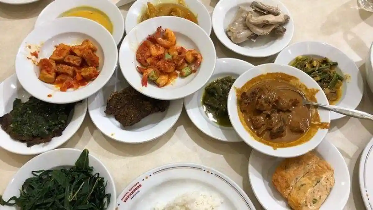 Pastikan Ada Buah dan Sayuran, Ini 3 Tips Memilih Makanan untuk Menu Buka Puasa
