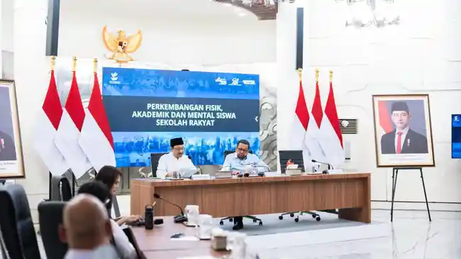 Gus Ipul Tegaskan Proses Pengadaan Sepatu Sekolah Rakyat Transparan