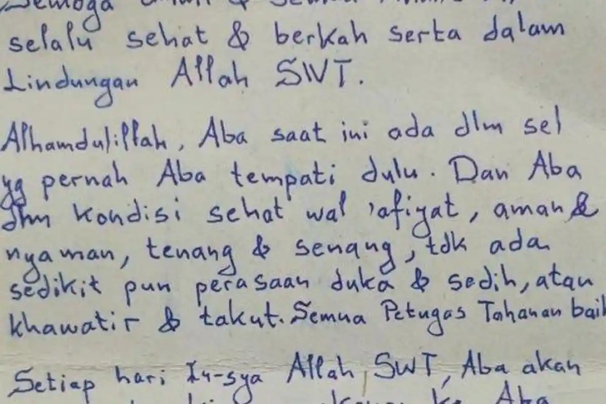 Isi Surat yang Ditulis Rizieq Shihab, Ungkap Perlakuan di Rutan, Minta Dibawakan Sederet Barang Ini