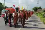 Rombongan-biksu-dari-empat-negara-menempuh-perjalanan-spiritual.jpg