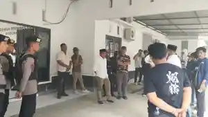 DEMO-DPRD-MATENG.jpg
