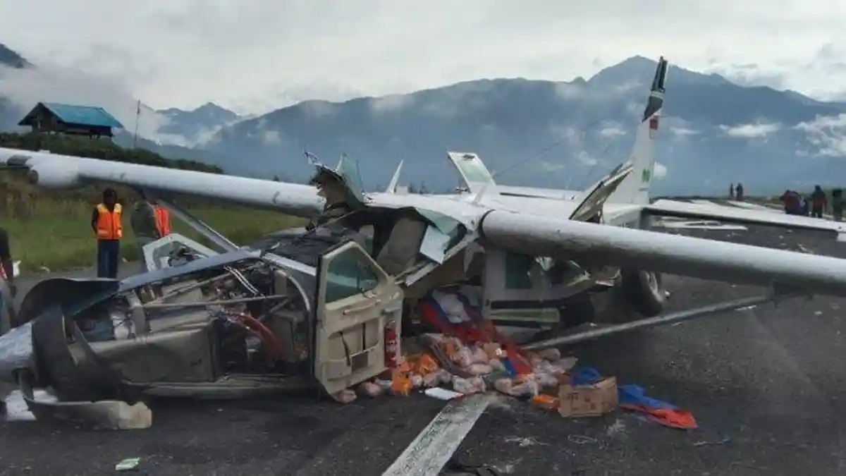 Kapten Pilot Smart Air Kuntardi Meninggal Dunia setelah Kecelakaan di Puncak Papua