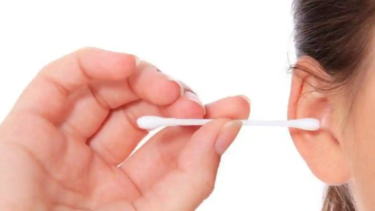 Bolehkah Membersihkan Telinga dengan Cotton Bud saat Puasa? Ini Kata Ulama