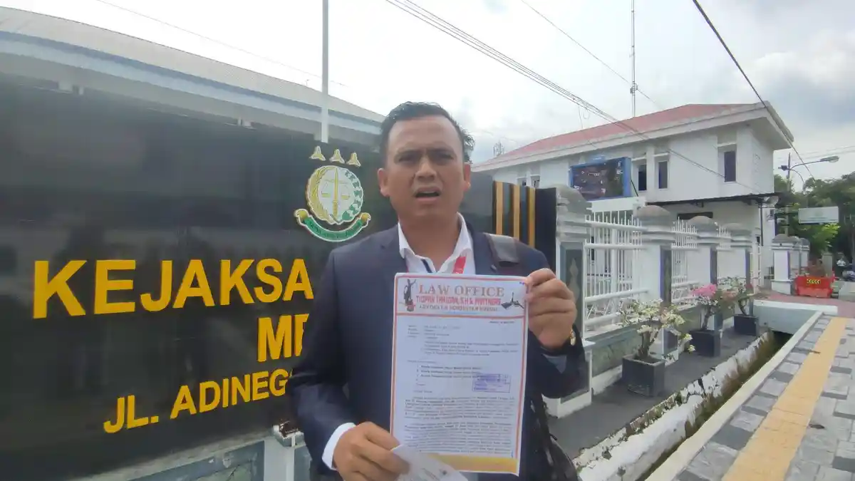 Kuasa Hukum Risma Siahaan Datangi Kejaksaan Medan Antar Rekomendasi DPR RI