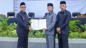PENGESAHAN-PERDA12356.jpg
