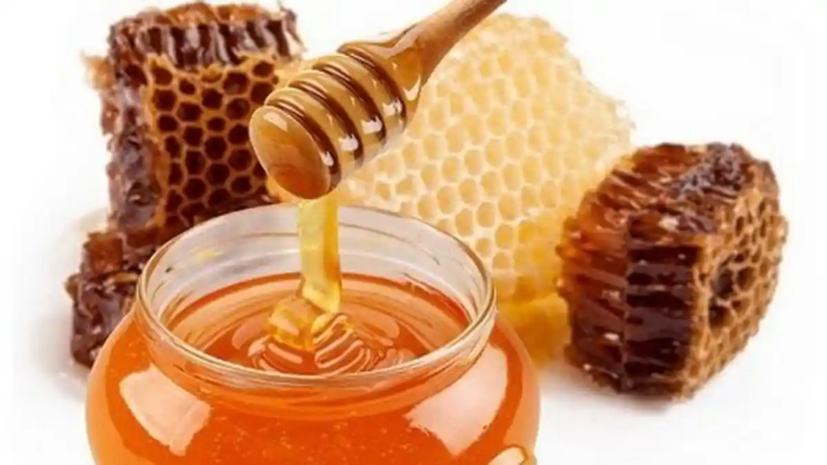 Rahasia Kecantikan Alami: 5 Manfaat Madu untuk Kulit Sehat dan Glowing