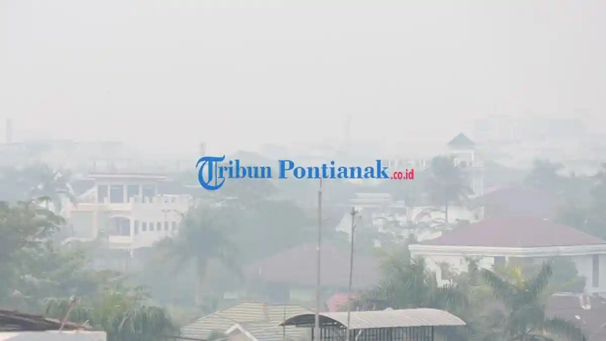 Kabut Asap ''Siksa'' Warga di Pontianak, Penderita ISPA Melonjak Tajam