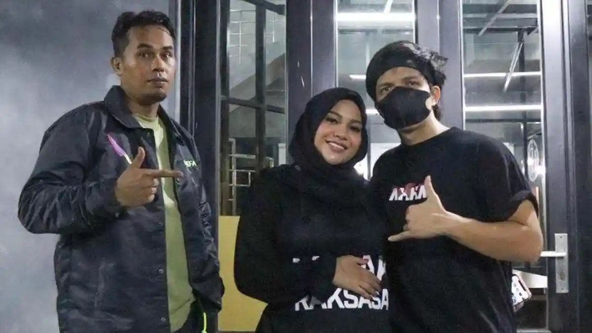 Lord Adi Diajak Aurel Hermansyah Buka Restoran Berkonsep Masakan Indonesia, Akui Kehebatannya