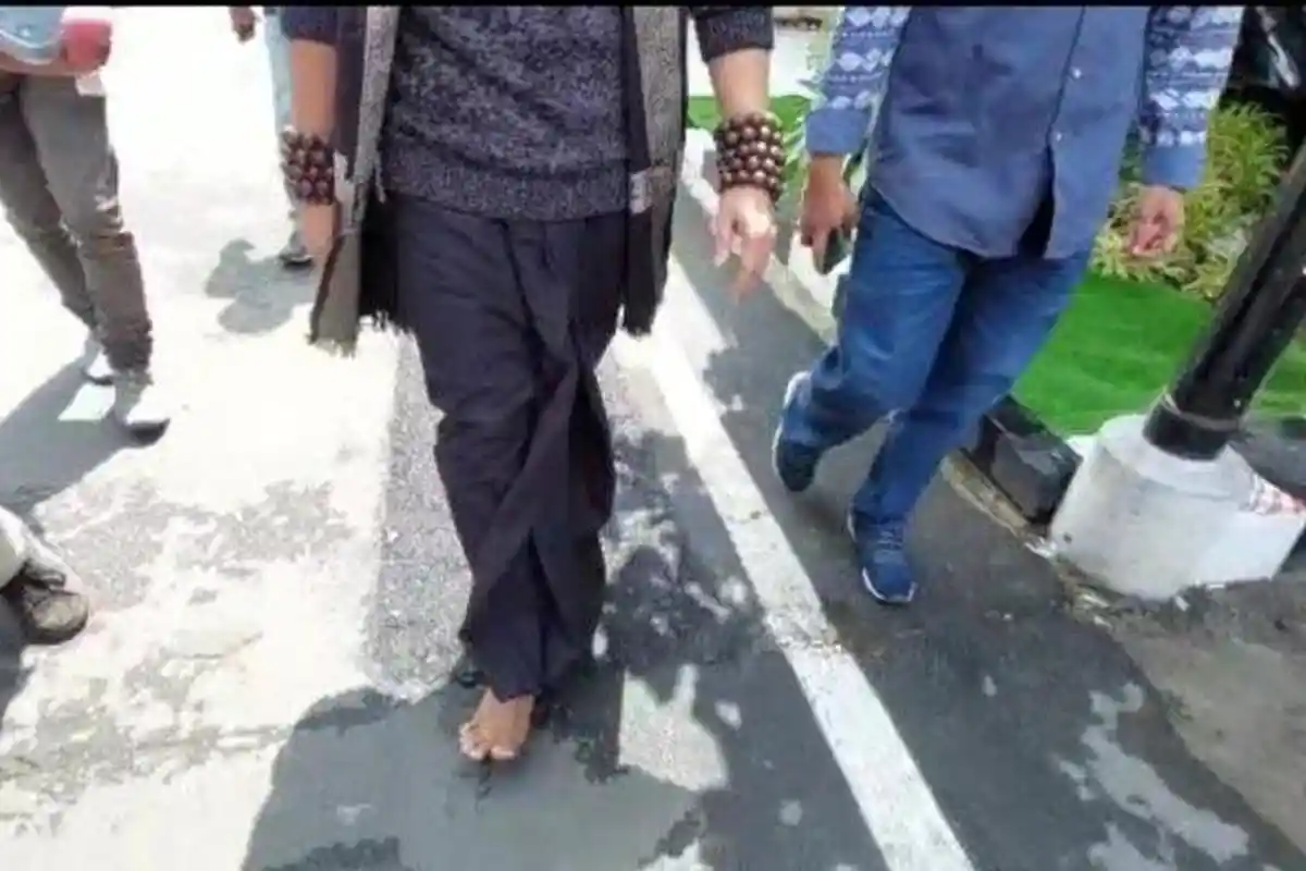 Pengakuan Gus Samsudin Jalan Tanpa Alas Kaki Selama 7 Tahun, Ternyata Sedang Belajar Watak Bumi