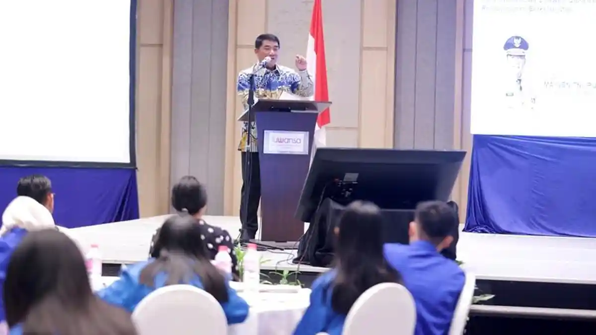 Gubernur Sulut Yulius Selvanus Komaling: Ekonomi Biru dan Hijau, Arah Baru Pembangunan Daerah