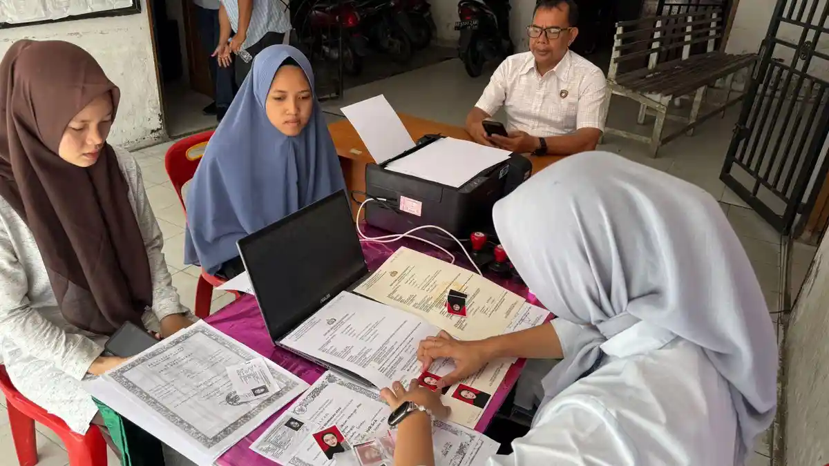Polres Labuhanbatu Selatan Gelar Pelayanan SKCK Keliling Menyambut HUT Ke-79 Bhayangkara