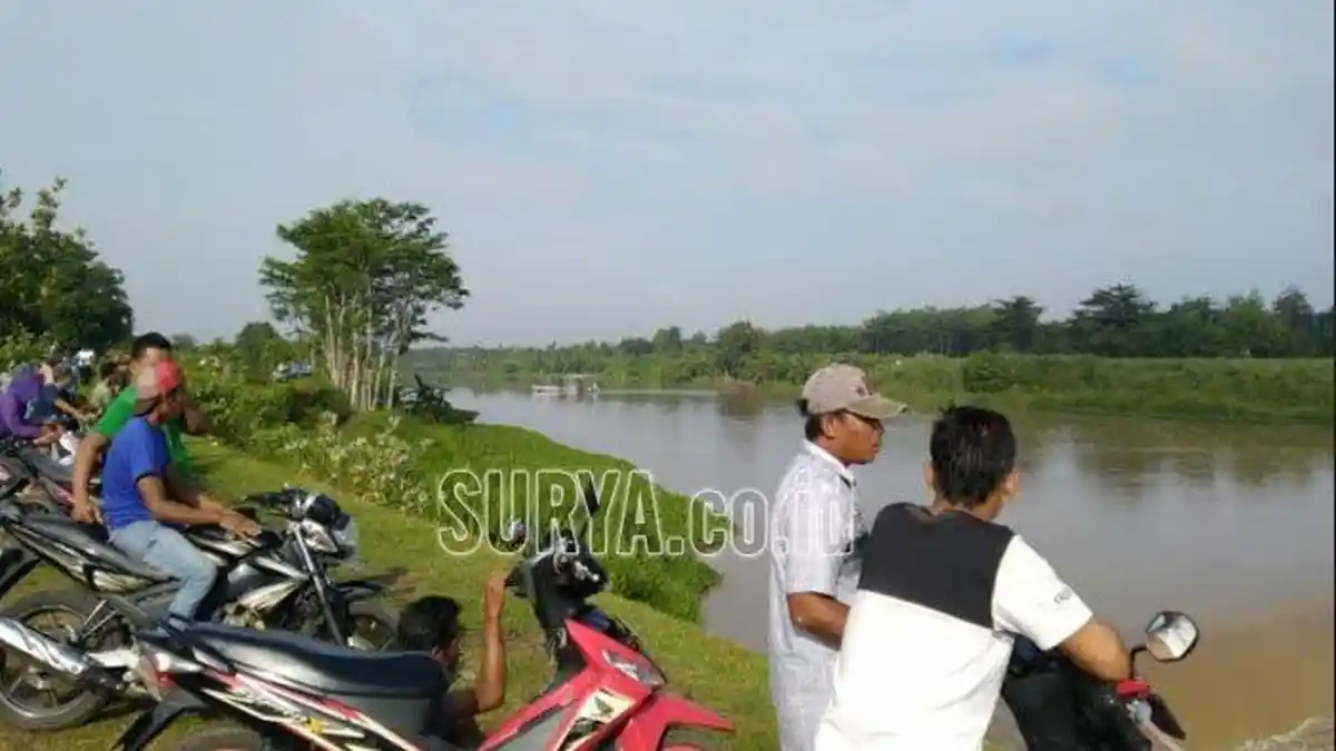 Kronologis Perahu Terbalik di Sungai Brantas, 4 Penumpangnya Masih Hilang