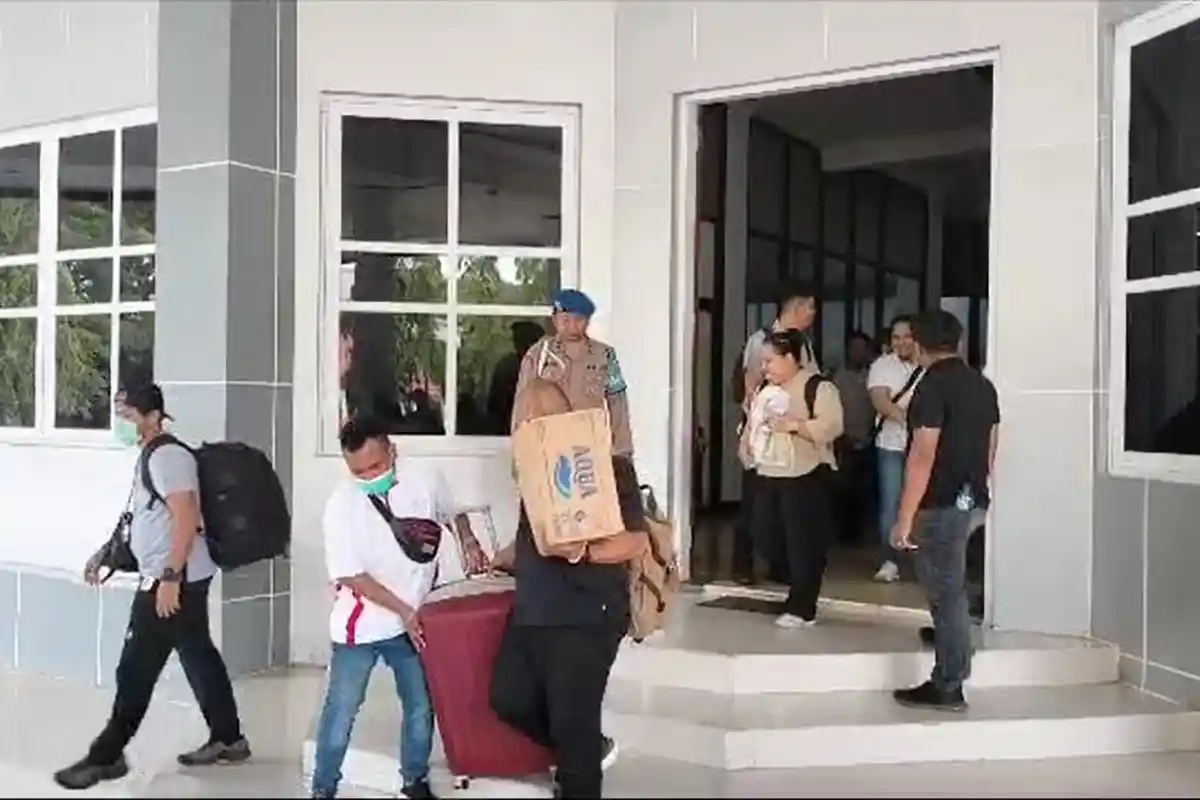 Bupati Muna Rusman Emba Tersangka KPK, Penyidik Lanjutkan Penggeledahan di Muna Sulawesi Tenggara
