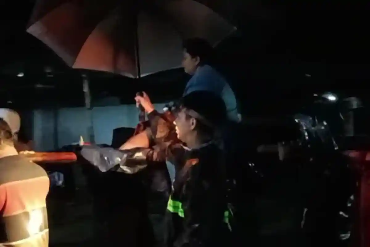 Diguyur Hujan Deras Berjam-Jam, Kota dan Kabupaten Cirebon Dikepung Banjir Dini Hari Tadi