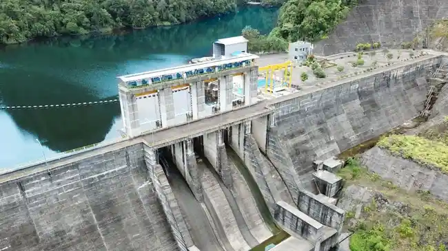 Jadi Benteng Alami, PLTA Sipansihaporas Cegah Banjir Kayu Hantam Rumah Warga