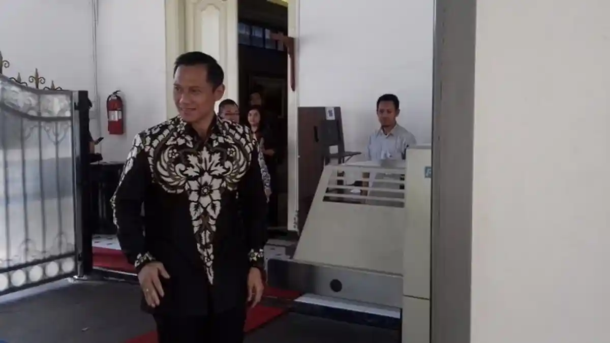 Agus Yudhoyono Kunjungi Istana Minta Doa dan Restu Jokowi, untuk Apa?