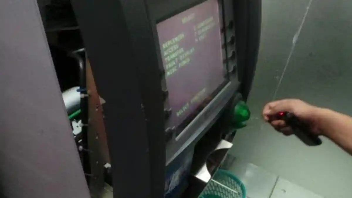 Info Terkini, Aturan Baru Batas Maksimal Tarik Uang Tunai di ATM, Berlaku Mulai 12 Juli 2021