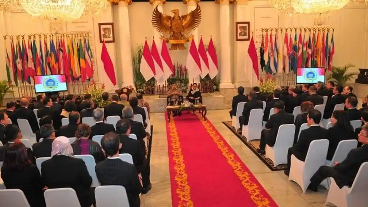 Menlu Retno Marsudi: Tugas Diplomat RI 2D, Damai dan Dagang