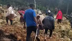 longsor-Papua-nugini.jpg