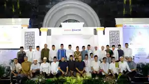 Pupuk-Kaltim-menggelar-tausiyah-yang-dirangkai-dengan-wisuda-santri-Rumah-Al-Quran.jpg