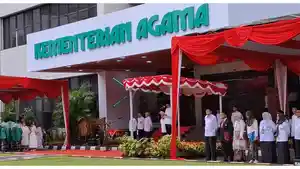 Nasaruddin-Umar-saat-memimpin-upacara-peringatan-Hari-Amal-Bakti.jpg