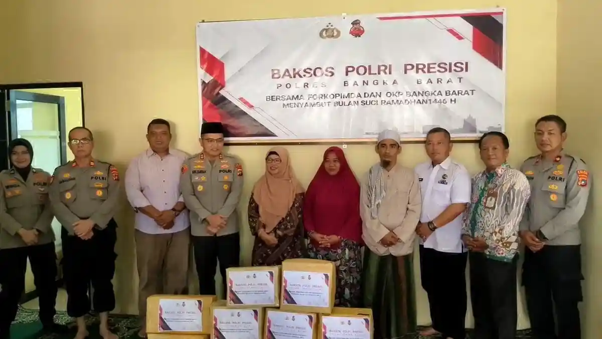 Kapolres Bangka Barat Salurkan Bantuan Sosial