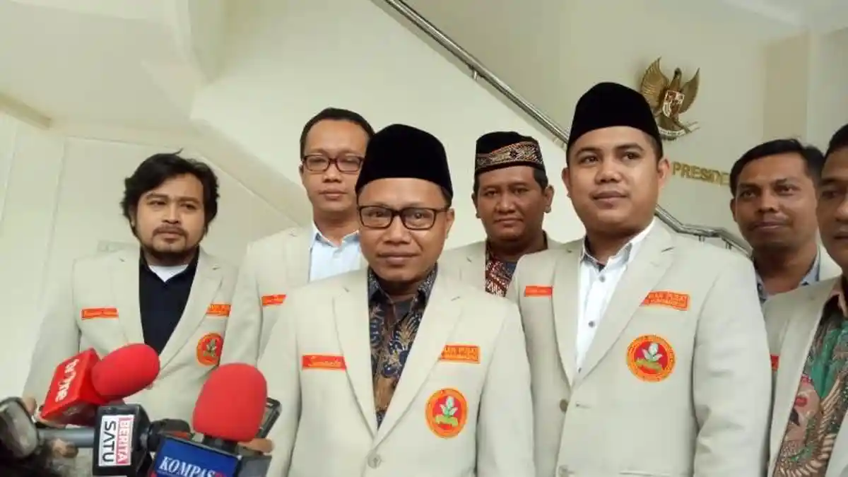 Cak Nanto yang Memilih Diam dalam Kegaduhan